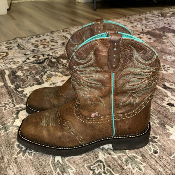 Justin Boots Brown and Teal Ankle Booties - Picture 1 of 5